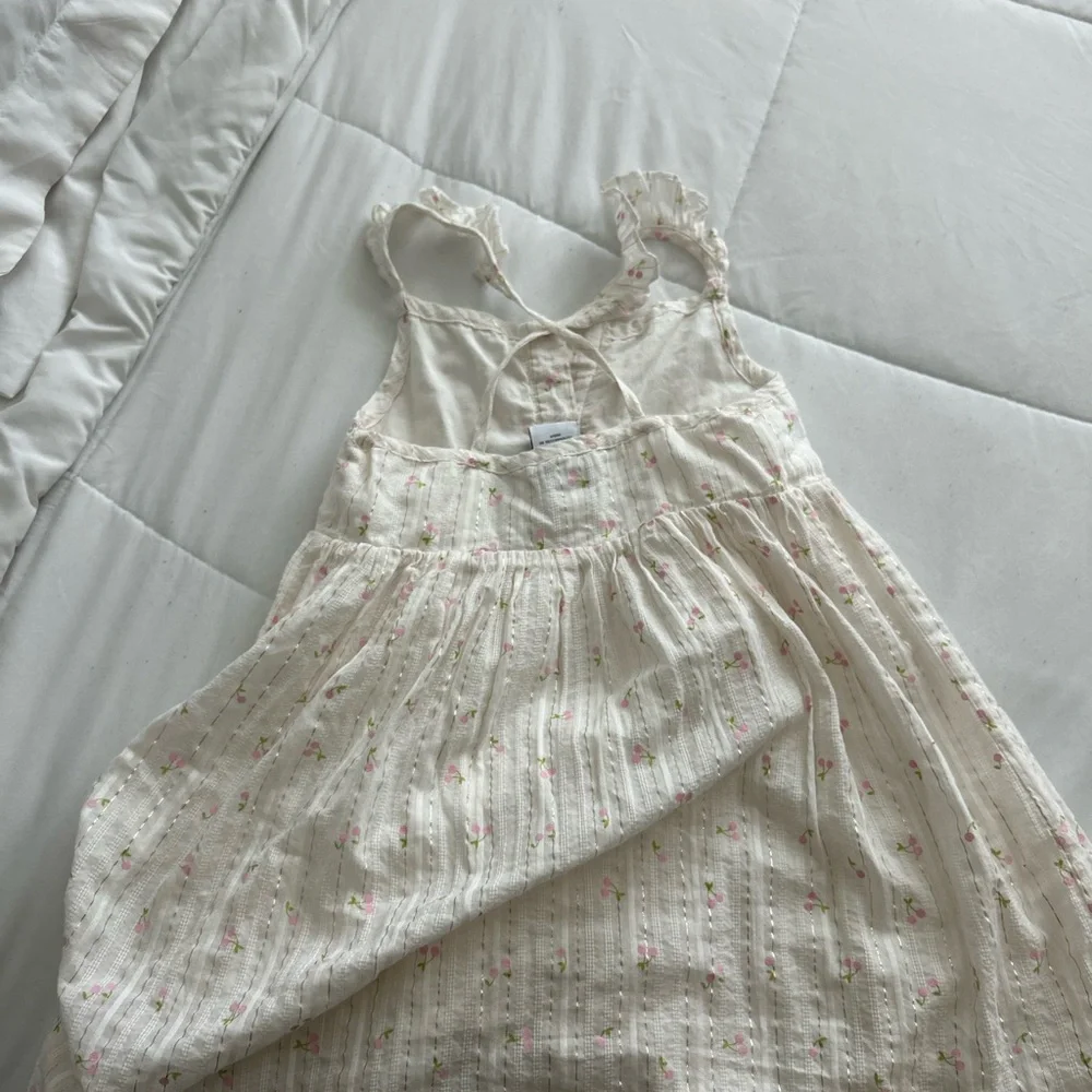 Tahari White and Pink Floral Dress